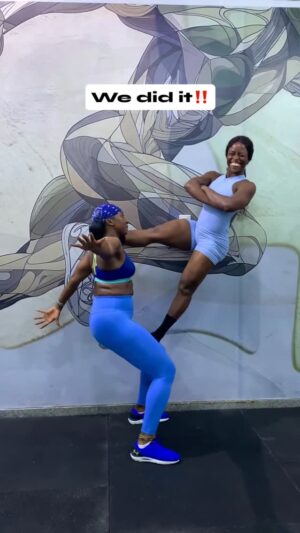 Kate Henshaw Instagram - This wasn’t as hard  as we thought eventually…🙃
Who’s next❓

#neloperry #neloperryfitness #nelostrong #k8dgr8 #fit #partnerchallenge #trainwithnelop #gymbuddy #fitwomen