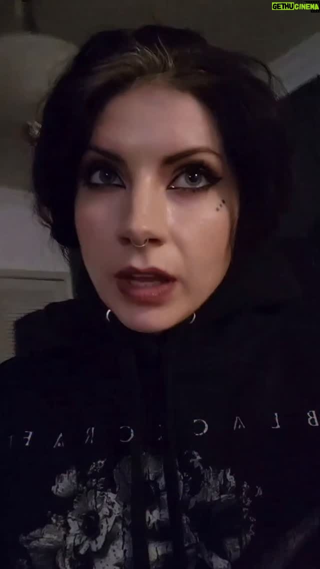 KateLynn E. Newberry - 9.2K Likes - Plz help. Thnx.
