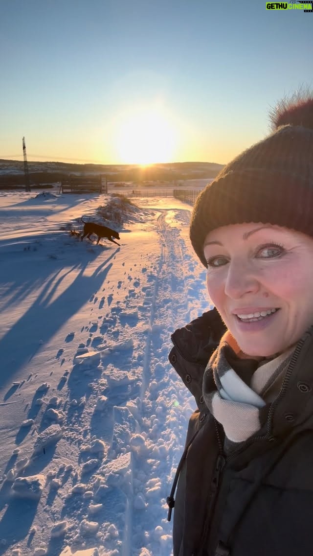 Kateřina Brožová - 2K Likes - Mínus deset, sluníčko, křupavý snížek… a to nejsem na horách.. nádhera🌟🥰😊