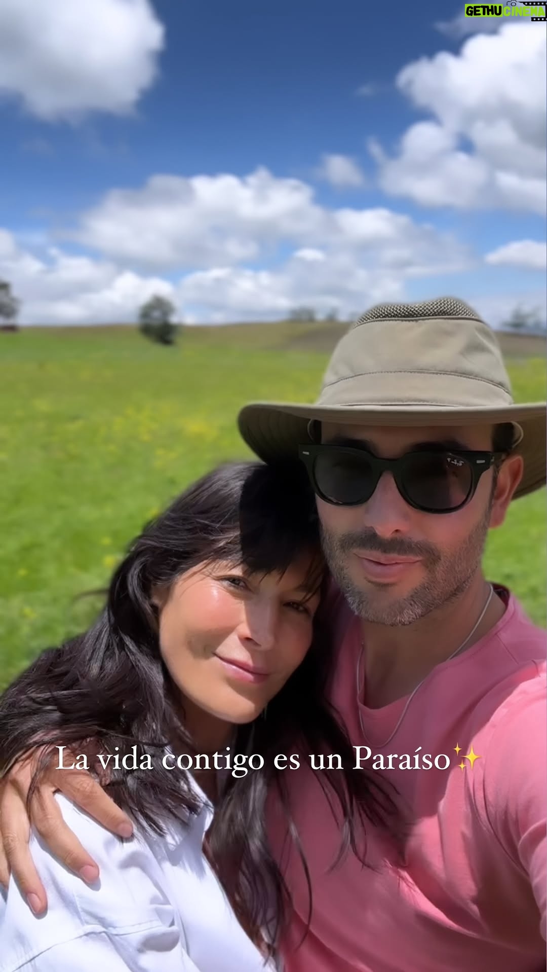 Kathy Saenz - 65.9K Likes - La vida contigo es un Paraíso♥️
✨🌅🍃🦋🐋🍄🪷💫🪐☀️🌬️🏖️🕌💘
@sebastianmartinezn