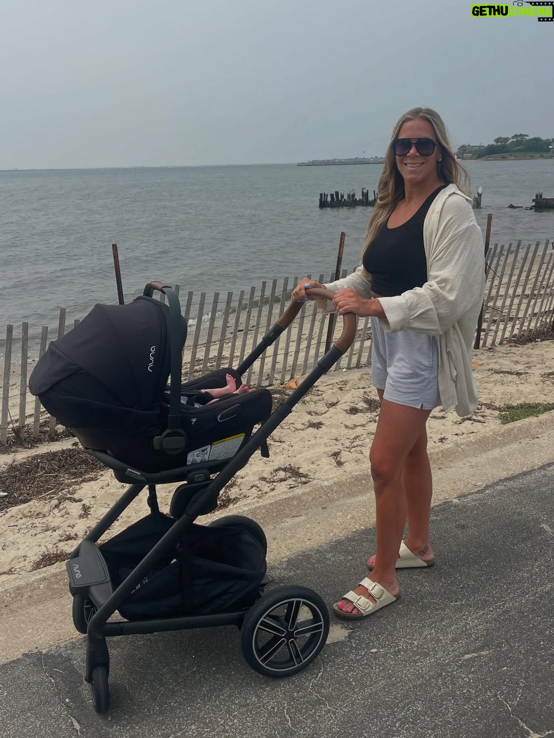 Katlyn Chookagian - 0.9K Likes - BlondeMom ⚓️⛵️🌊