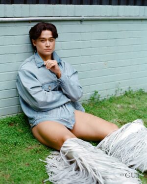 Katy O'Brian Instagram - Katy O’Brian (@thekatyo) models a new kind of Hollywood heartthrob. The actress, who appears in five films this year, is unapologetically strong at a time when women are still pressured into thinness — at her bodybuilding peak, she could deadlift almost 400 pounds — and unapologetically gay when queer media still gets hemmed in by straight tastes. In action flicks like ‘Mission Impossible: The Final Reckoning,’ ‘Twisters,’ and ‘The Running Man,’ she kicks ass with the boys while giving sapphics a reason to pay attention. At the same time, she’s taking indie roles that expand mainstream perceptions of queer women. It was only last year, after a decade of professional acting, that she landed her first lead role as Jackie in the A24 neo-noir ‘Love Lies Bleeding.’ “I always feel if you’re not booking what you want, there’s something that you need to change,” she says.

At the link in bio, @catyzhang takes to the mat with O’Brian — literally — to discuss ‘Christy,’ the pressure put on female athletes, and being called the “sexiest sapphic alive.”

Photography by @rebekahcampbell
Styling by @emmaoleck
Photo assistants: @kircherabdul and @kierstenrcote
Styling assistant: @orexolu
Tailor: @lindz_tailor
Hair: @johnnovotny
Makeup: @alexlevymakeup
The Cut, Editor-in-Chief: @lrpeoples
The Cut, Photo Director: @nono_elle_