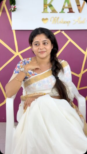 Kaveri Bagalkote Instagram - ನೀವು ನಿವಾಗಿರಿ🕊️😇🌸
#kaveribagalkote #makeupartist