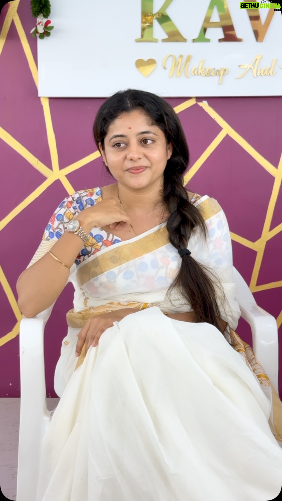Kaveri Bagalkote - 6.9K Likes - ನೀವು ನಿವಾಗಿರಿ🕊️😇🌸

#kaveribagalkote #makeupartist