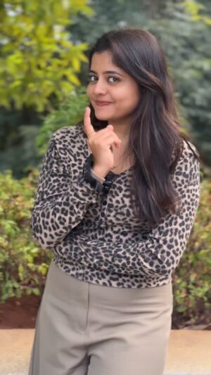Kaveri Bagalkote Instagram - Moggina Manasu nandu 😇🌹
#kaveribagalkote #makeupartist #kannada #love #trending #reels #makeup #