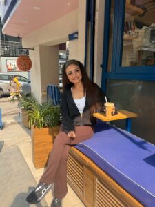 Actress Kavita Ghai HD Photos and Wallpapers January 2026