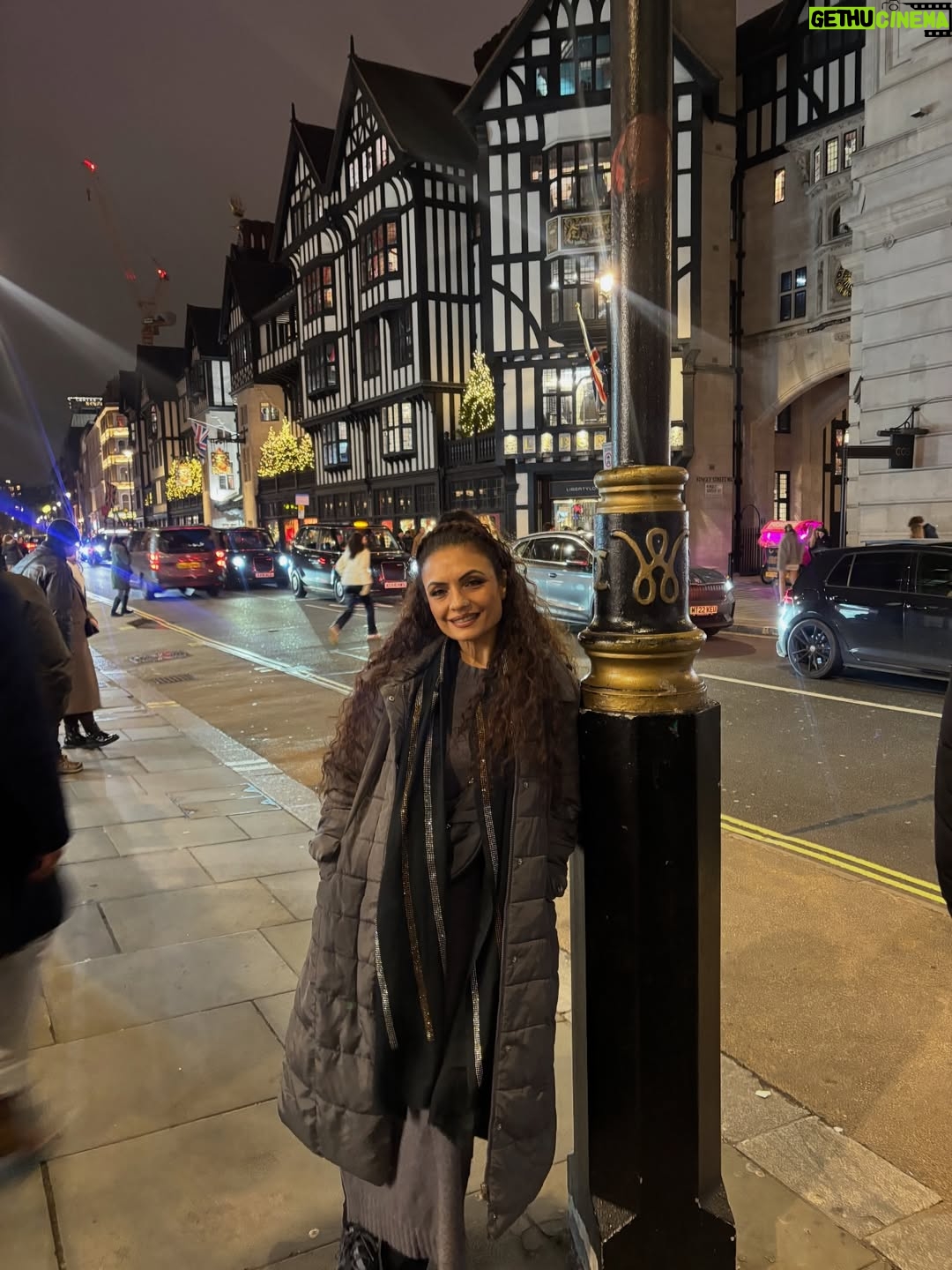 Kavita Ghai - 1.2K Likes - Thank you, 2025, for the lessons, the strength, and the memories that shaped me.

#blessed #thankful #besttimeoftheyear #christmas #newyear #london #greatfull