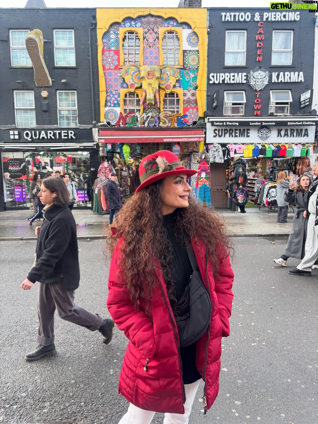 Kavita Ghai - 1.2K Likes - Thank you, 2025, for the lessons, the strength, and the memories that shaped me.

#blessed #thankful #besttimeoftheyear #christmas #newyear #london #greatfull