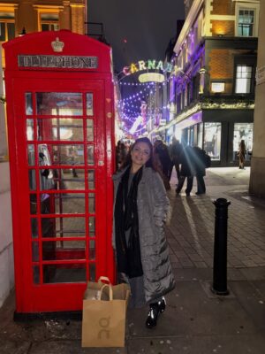 Kavita Ghai Instagram - Thank you, 2025, for the lessons, the strength, and the memories that shaped me.
#blessed #thankful #besttimeoftheyear #christmas #newyear #london #greatfull