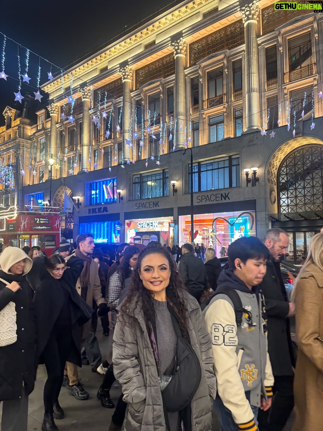 Kavita Ghai - 1.2K Likes - Thank you, 2025, for the lessons, the strength, and the memories that shaped me.

#blessed #thankful #besttimeoftheyear #christmas #newyear #london #greatfull