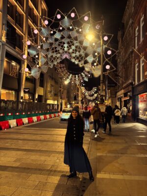 Kavita Ghai Instagram - Christmas may have packed up its lights, but the magic stays on because a brand new year is about to begin🎄✨