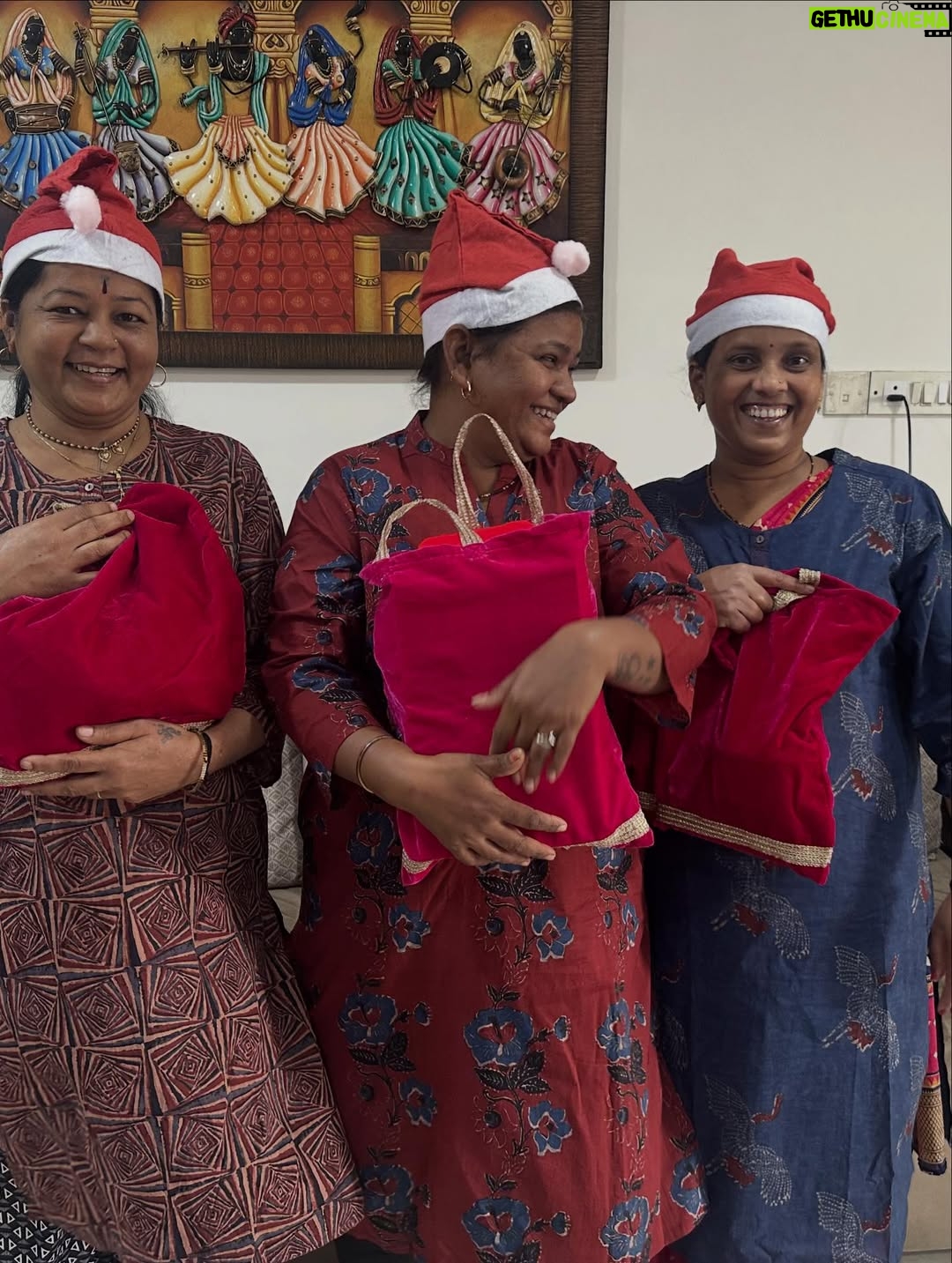 Kavita Seth - 390 Likes - Merry Christmas! Celebrating with parents , friends and staff