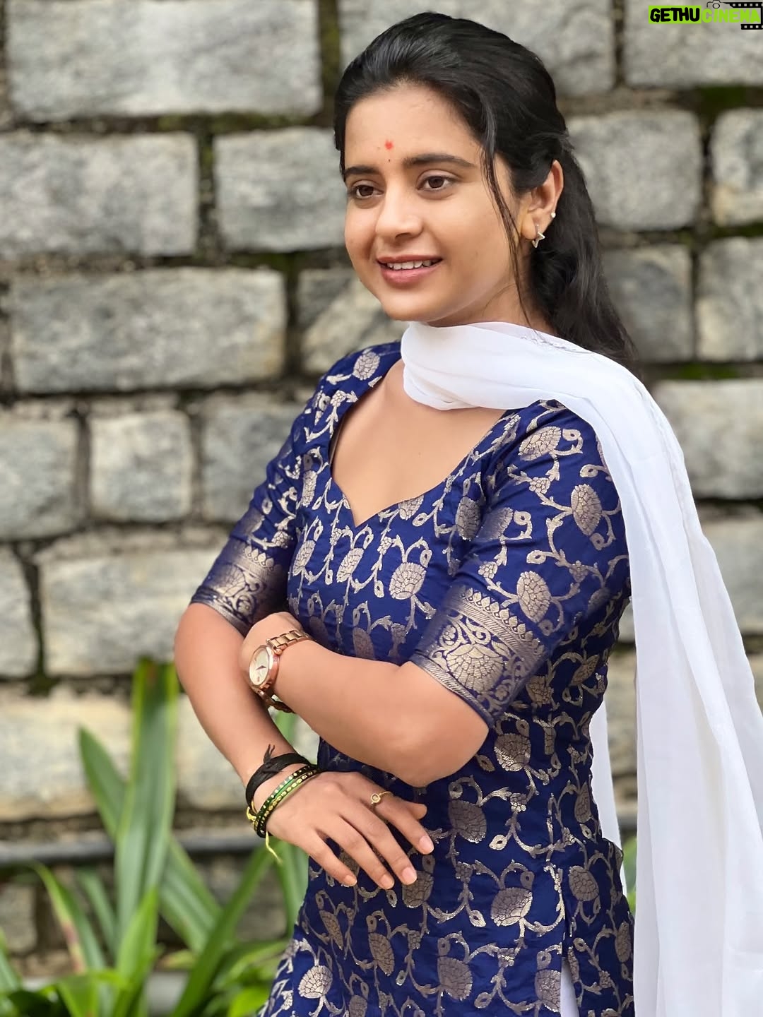 Kavyashree Gowda - 9.1K Likes - 🌸✨
.
.
Pc : @mohan_ag21 
.
#gowri❤️ #mangalowrimaduve #kavyashreegowda #ksg #love #gowri #mgm
