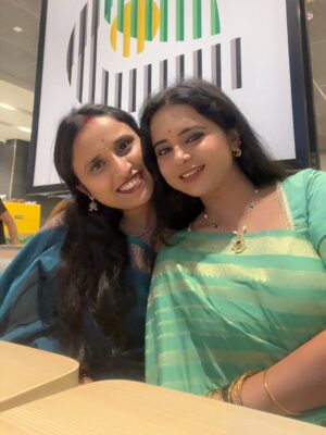 Kavyashree Gowda Instagram - “A true friend is the greatest of all blessings.”❤️🧿
.
.
#kavyashreegowda #ksg #love #friendship #bestfriend