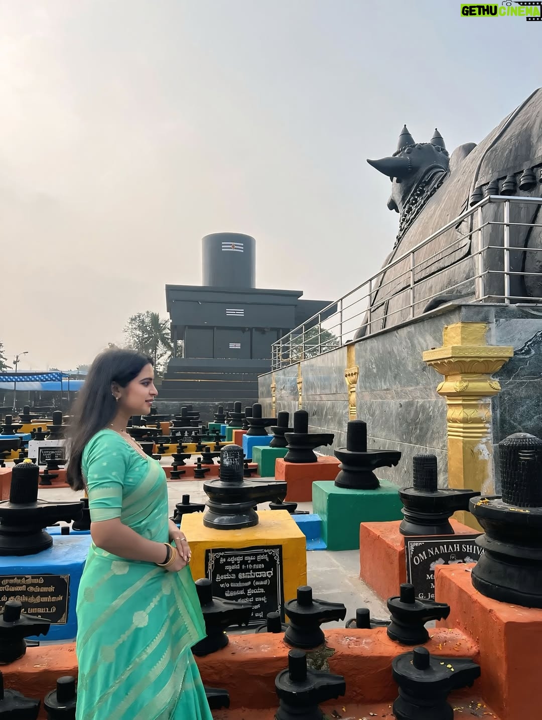 Kavyashree Gowda - 11.8K Likes - I believe nothing happens by mistake. You know, the universe has a divine plan. That sounds dramatic. 01/01/2026❤️🧿☘️
.
.
#kotilingeshwaratemple #kotilingeshwara #lordshiva #gowri #kavyashreegowda #ksg