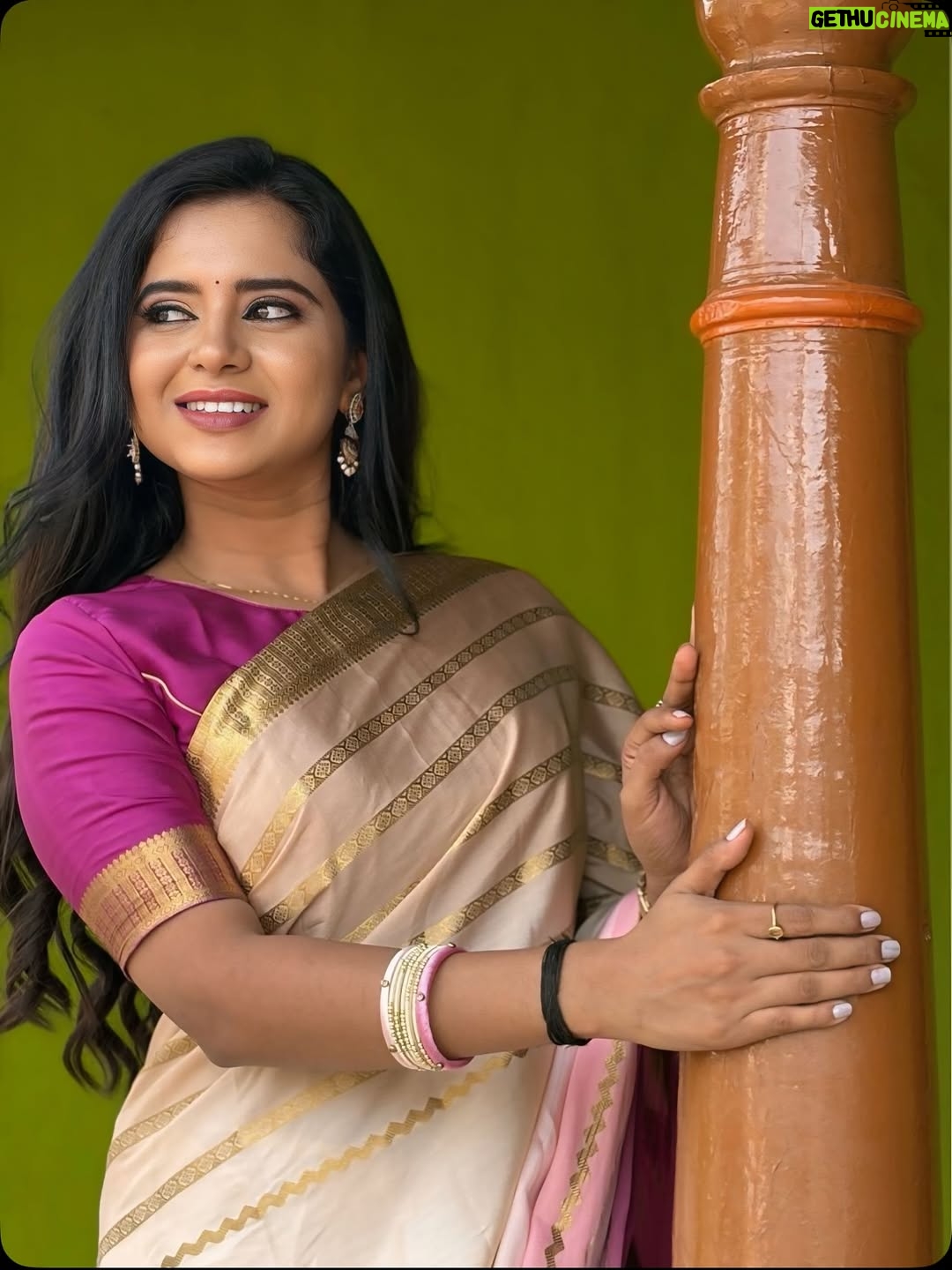 Kavyashree Gowda - 8.6K Likes - Gowri 😍
.
Mandya ❤️
.
#gowri #kavyashreegowdaofficial #love #gowri❤️ #mangalagowrimaduve😘♥️ #bbk #bigboss9