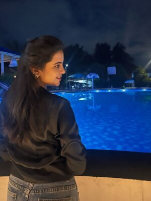 Kavyashree Gowda Instagram - 🖤✨ 
.
.
#kavyashreegowda #gowri #mangalagowri #moon #love #ksg