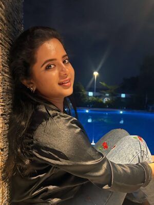 Kavyashree Gowda Instagram - 🖤✨ 
.
.
#kavyashreegowda #gowri #mangalagowri #moon #love #ksg