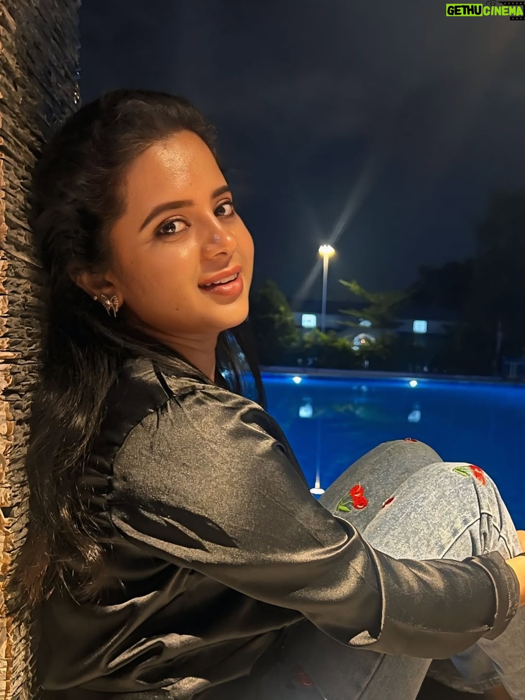 Kavyashree Gowda - 8K Likes - 🖤✨ 
.
.
#kavyashreegowda #gowri #mangalagowri #moon #love #ksg