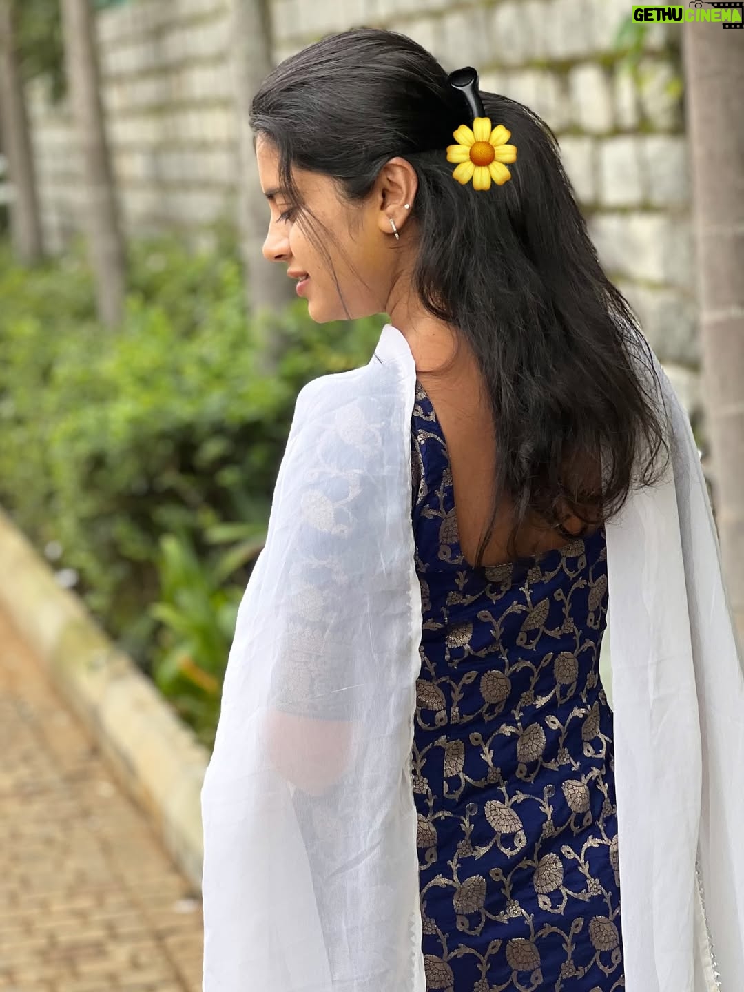 Kavyashree Gowda - 9.1K Likes - 🌸✨
.
.
Pc : @mohan_ag21 
.
#gowri❤️ #mangalowrimaduve #kavyashreegowda #ksg #love #gowri #mgm