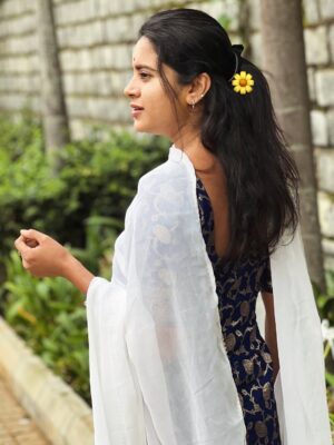 Kavyashree Gowda Instagram - 🌸✨
.
.
Pc : @mohan_ag21 
.
#gowri❤️ #mangalowrimaduve #kavyashreegowda #ksg #love #gowri #mgm