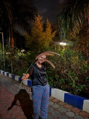 Kavyashree Gowda Instagram - 🖤✨ 
.
.
#kavyashreegowda #gowri #mangalagowri #moon #love #ksg