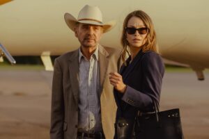 Kayla Wallace Instagram - Episode 9 @landmanpplus now streaming 😎