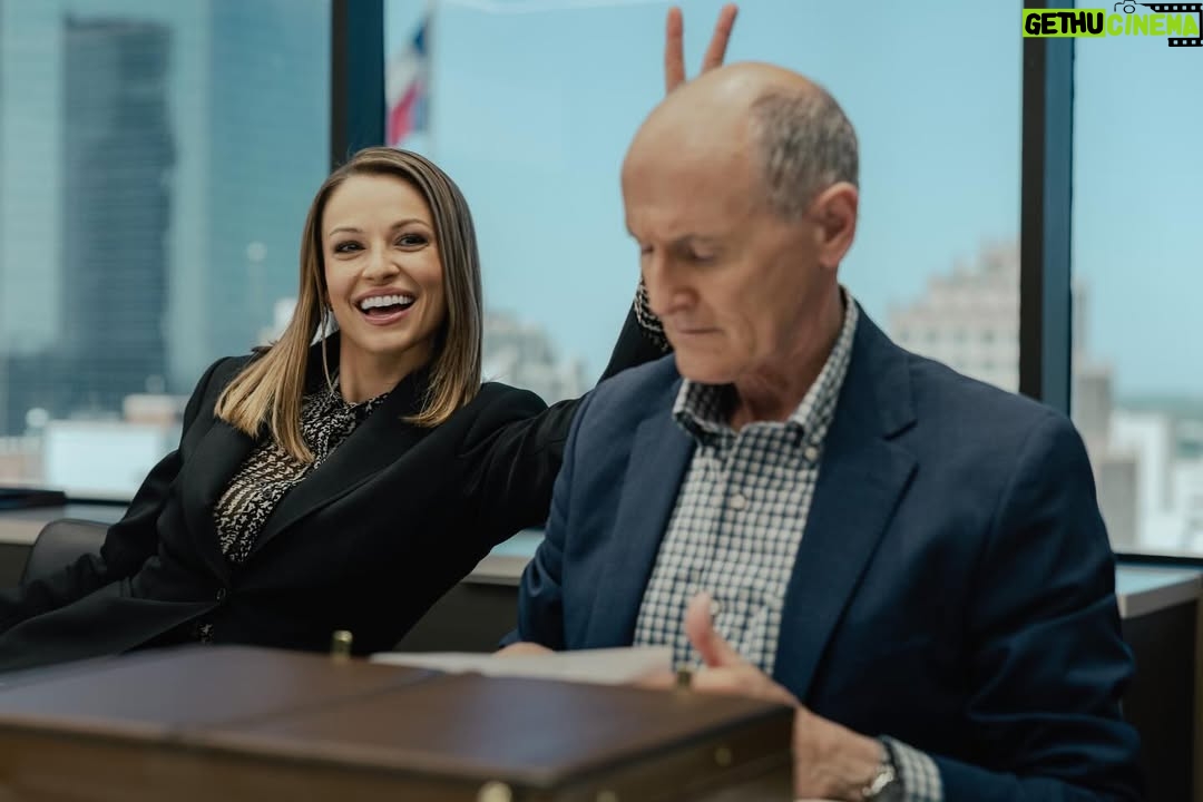 Kayla Wallace - 71.7K Likes - We have fun on @landmanpplus 🏴‍☠️ 

New episode now streaming on @paramountplus