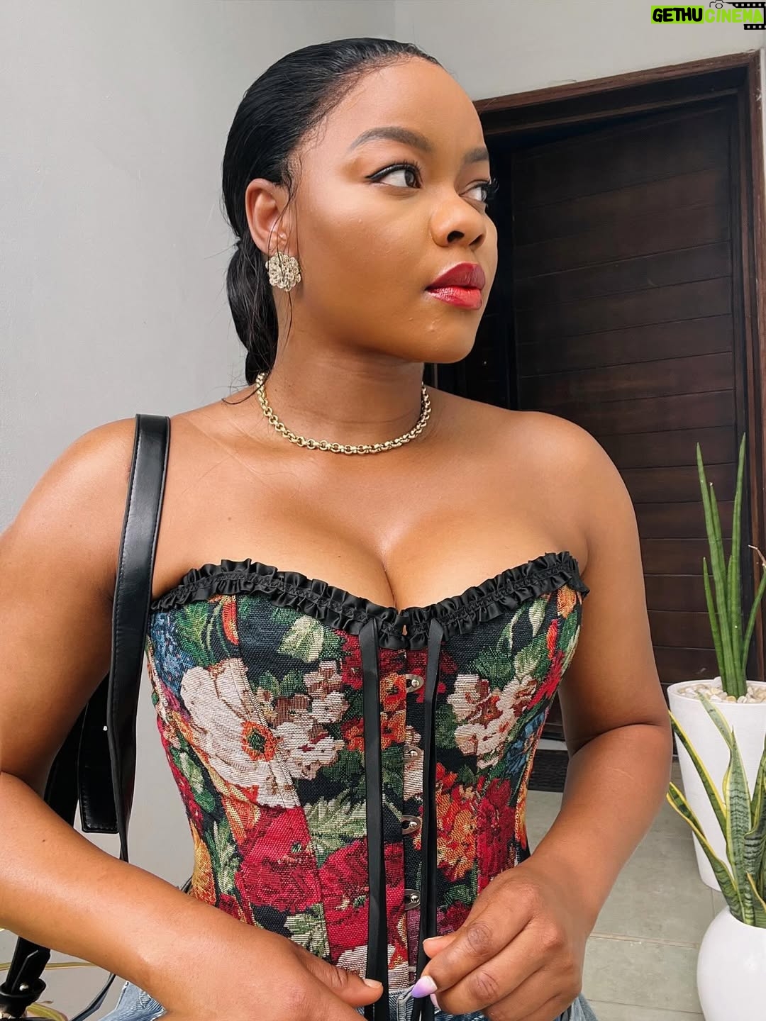 Kehinde Bankole - 37.6K Likes - Women crush Wednesday . Me & Bestie @_taiwobankole 😍