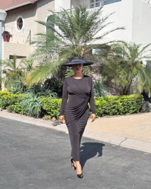 Kelly Khumalo Instagram - Had to pull out an @anitaferreiradesigns to bid farewell to one of our own 👏🏽🐆🤴🏾