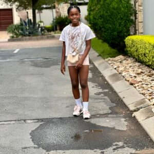 Kelly Khumalo Instagram - Damn!…. Where did the time go…..My beautiful La chocolate 🍫 ❤️ Mamas Buzz Bee 🐝