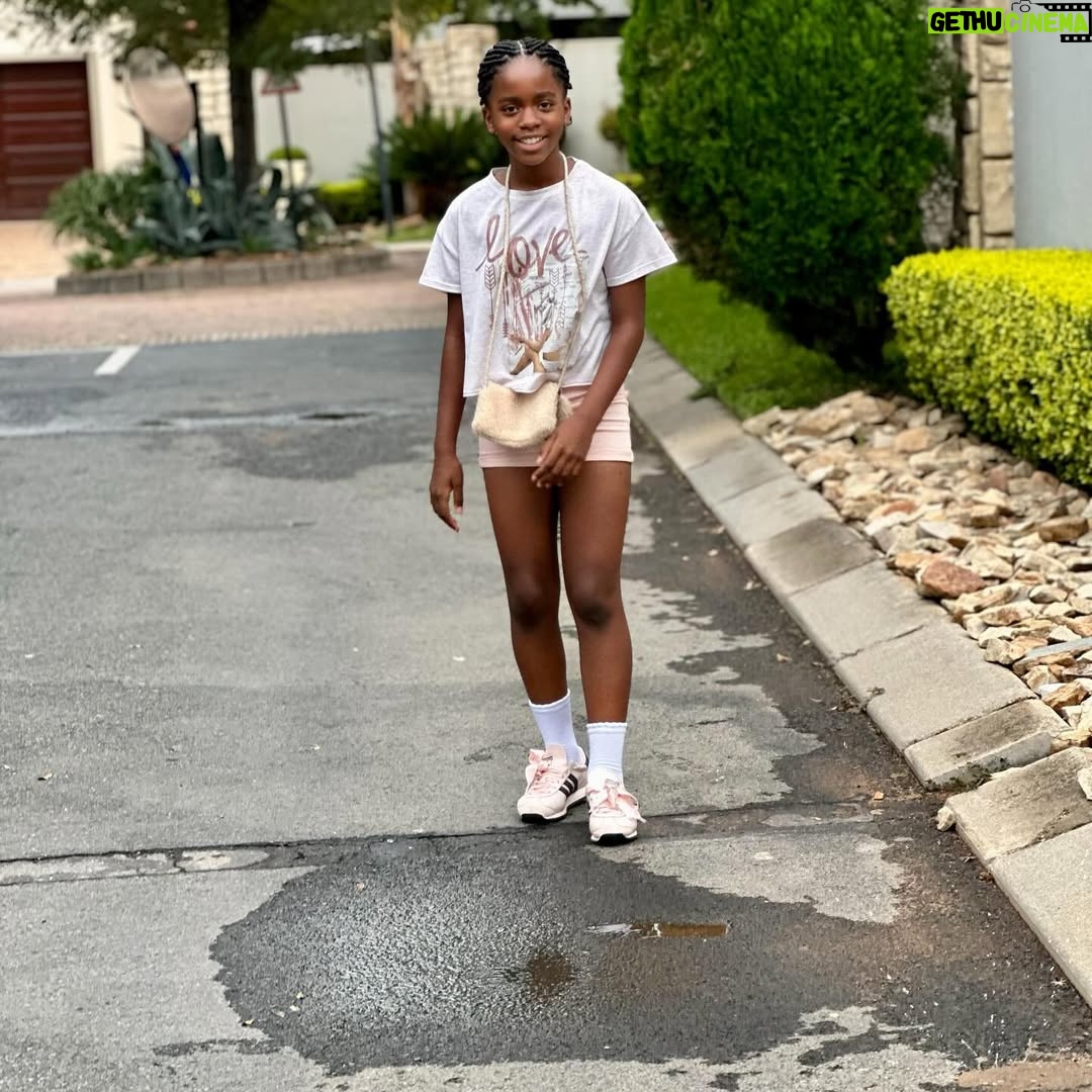 Kelly Khumalo - 51.8K Likes - Damn!…. Where did the time go…..My beautiful La chocolate 🍫 ❤️ Mamas Buzz Bee 🐝