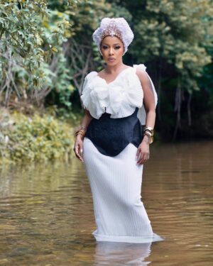 Kelly Khumalo Instagram - We bow to no one 🐉 NGEKE❗️