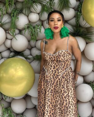 Kelly Khumalo Instagram - This one is purely for Vanity…..🐆