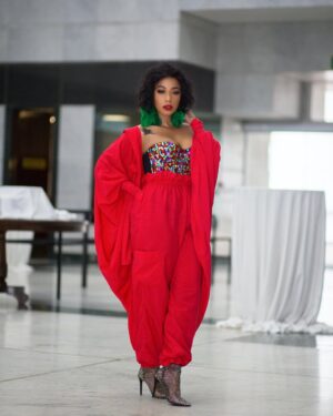 Kelly Khumalo Instagram - Ngeke was recorded in 2019 only to be released yesterday @arthurmafokate congratulations it’s on 70k views already on @youtube 👏🏽👏🏽👏🏽 dressed by @oracle_dynasty photographed by @fistoartist 🐆👑