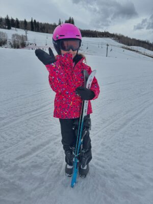 Kelly Noonan Instagram - Annual Aspen trip with the Irelands! It was beautiful, emotional and magical…..complete with extreme highs and lows and the most adorable moments in between! We started the trip seeing Riley’s favorite YouTuber Salish at the airport. Then the next day Riley learned to ski!!! She was stopping, turning, dropping into the half pipe and riding the chair lift with her instructor on day 1 !!! I was over the moon proud and elated that she is a natural, loves it, and now I have a little ski buddy for life! Sadly, Riley got hit with the flu on the last night. But we made it home to bake cookies for Santa and are making this Christmas one of rest and movie marathons. Sending love and wishing you magic, miracles, and many blessings in 2026! LETS GOOOOO! ✨❤️🔥🌱🌈☀️💫