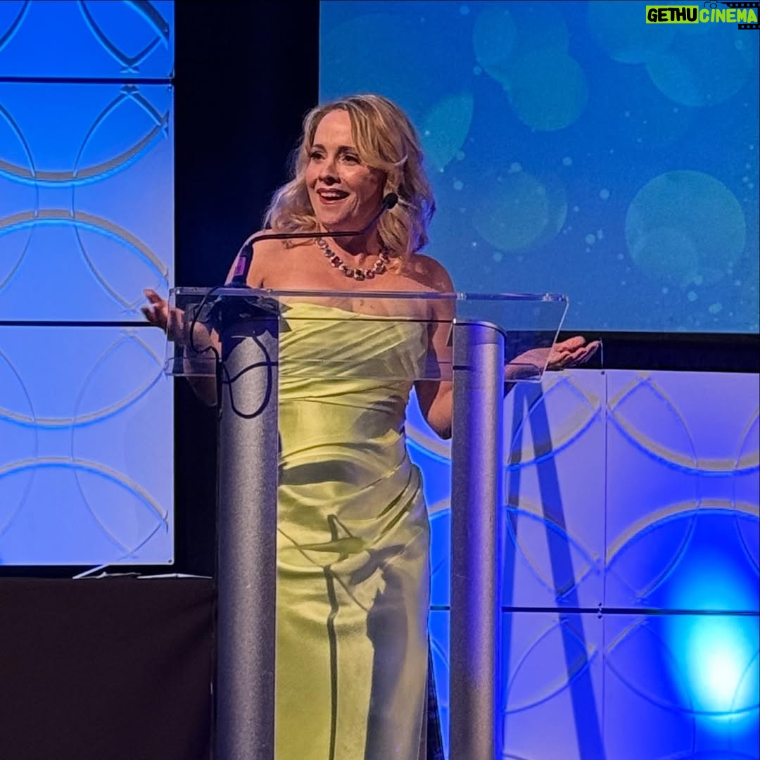 Kelly Stables - 2.5K Likes - Good times celebrating the amazing #QuentinTarantino w friends at the @burbankfilmfest 
I was honored to host the Awards ceremony again this year & oh what fun we had! @selahvictor @tonymuscio @awardschatter 📸 @kevinbootphotography