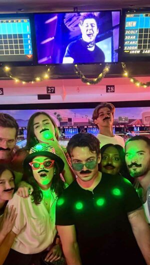 Kelly Thiebaud Instagram - Zero fun 🤓 #pinz