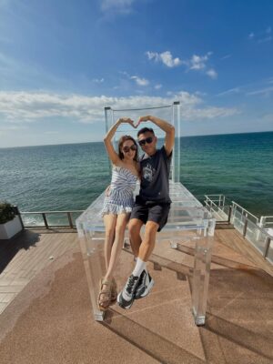 Kenix Kwok Ho-Ying Instagram - 這麼好的天氣，絕對要跟陽光玩遊戲！☀️☀️☀️
#osaka 
#awajiisland 
#幸福pancake