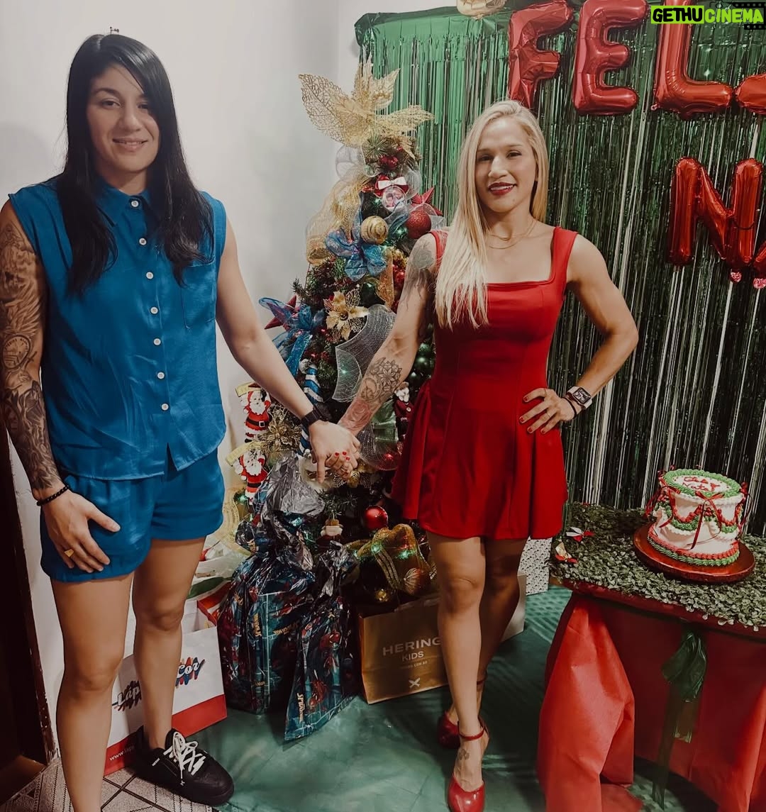 Ketlen Vieira - 1.7K Likes - Neste Natal, gratidão pela família, pelo amor compartilhado e pelo verdadeiro espírito natalino que nos une. Feliz Natal🎄✨