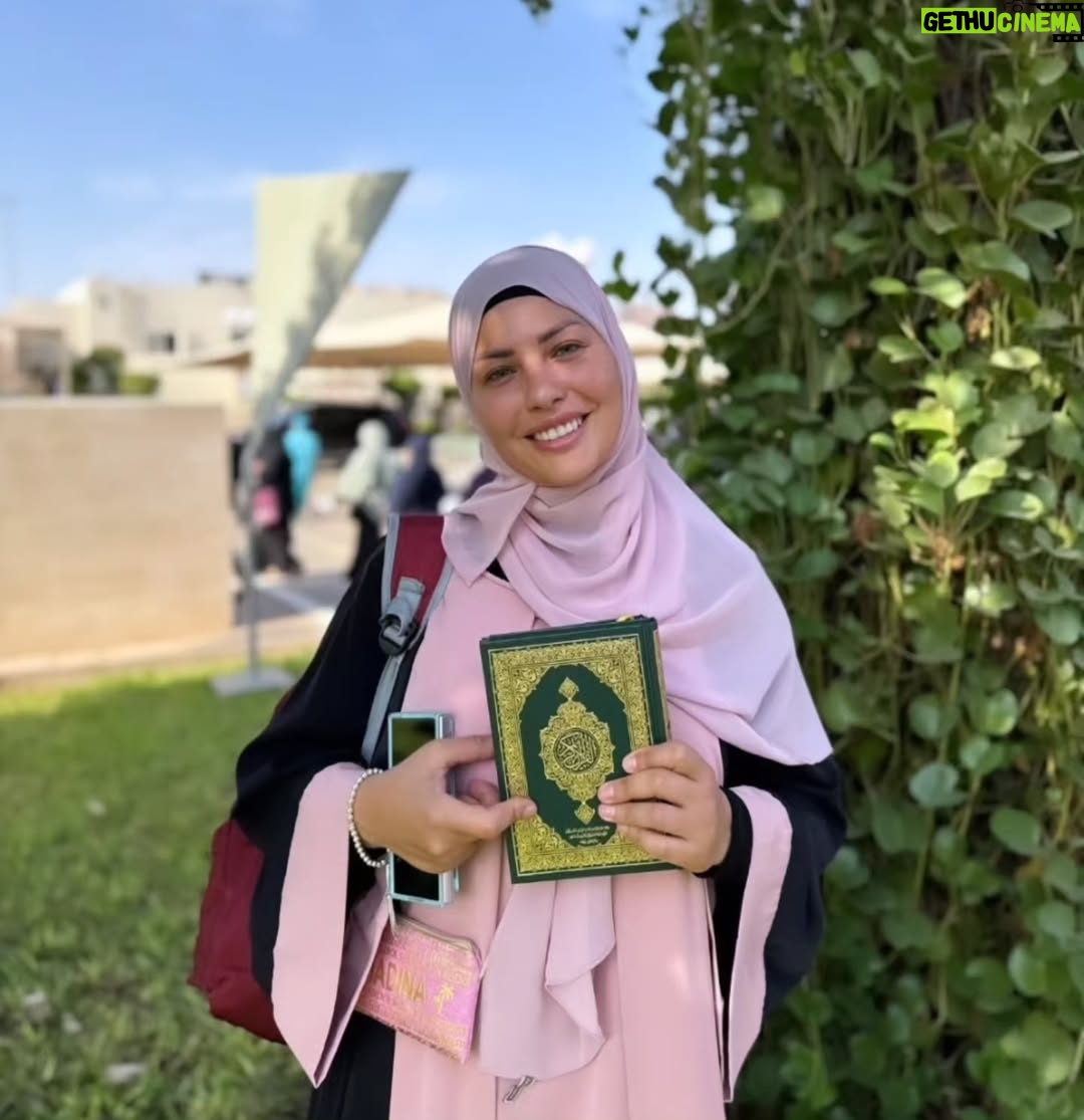Khaoula Slimani - 77.2K Likes - المدينة المنورة ، قصة عشق لن ينتهي ، اللهم لا تجعلها آخر مرة و سهل لنا في عودات،  فالنفس لا تمل و العين لا تشبع  و القلب يحيى هنا #أحبك_يا_رسول_الله #المدينة_المنورة 
شكرا ل@alsafwa.tunisie  على تمكيني من عيش كل هذه الاحاسيس التي لن انساها ما حييت