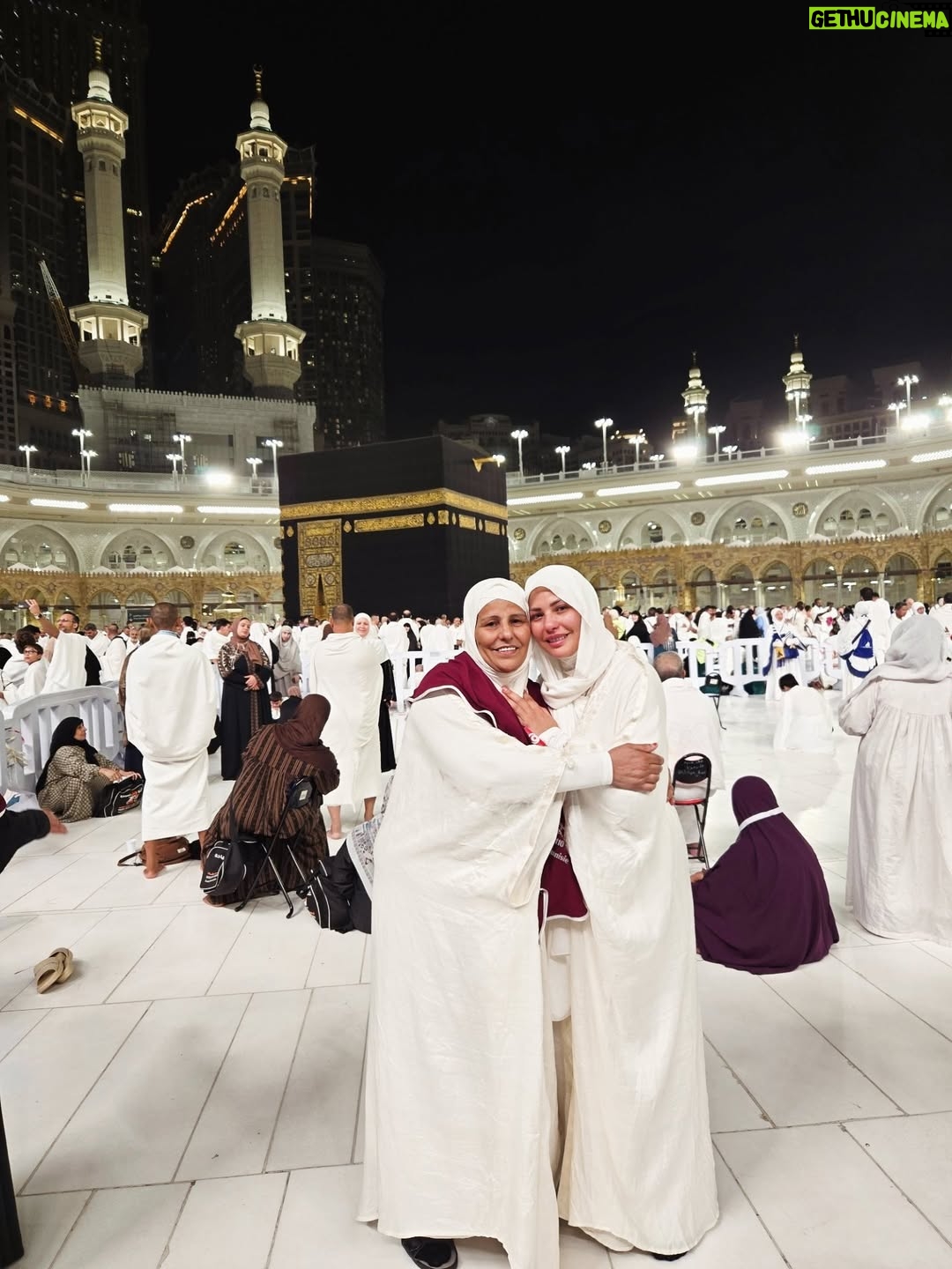Khaoula Slimani - 114K Likes - الحمد لله الذي بلغني بيته الحرام مع من أحب : أمي و أختي ❤️🤲 اللهم زد بيتك هذا تشريفاً وتعظيماً وتكريماً وبرا و مهابة، وزد من شرفه وعظمه ممن حجه أو اعتمره تشريفاً وتعظيماً وبراً و مهابة 🤲🤲
@alsafwa.tunisie ❤️