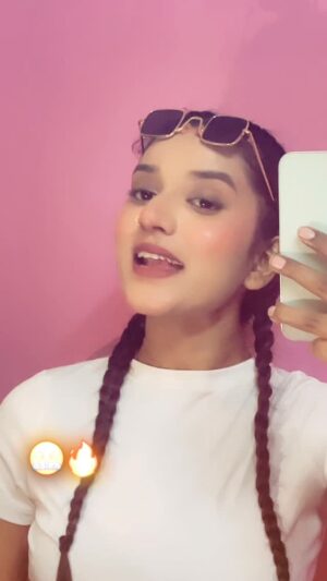 Khushi Instagram - 