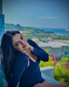 Actress Khushi Dubey HD Photos and Wallpapers January 2026