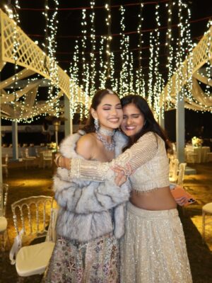 Khushi Hegde Instagram - no words I have would suffice for this dayšŖ¬
Outfit: @aisharaoofficial
Jewelry: @amarisjewelsofficial
Makeup & Hair: @shradhaluthra
