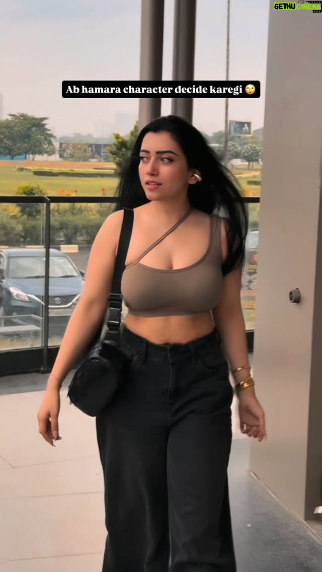Kiara Fulra - 12.3K Likes - Seriously???🙄