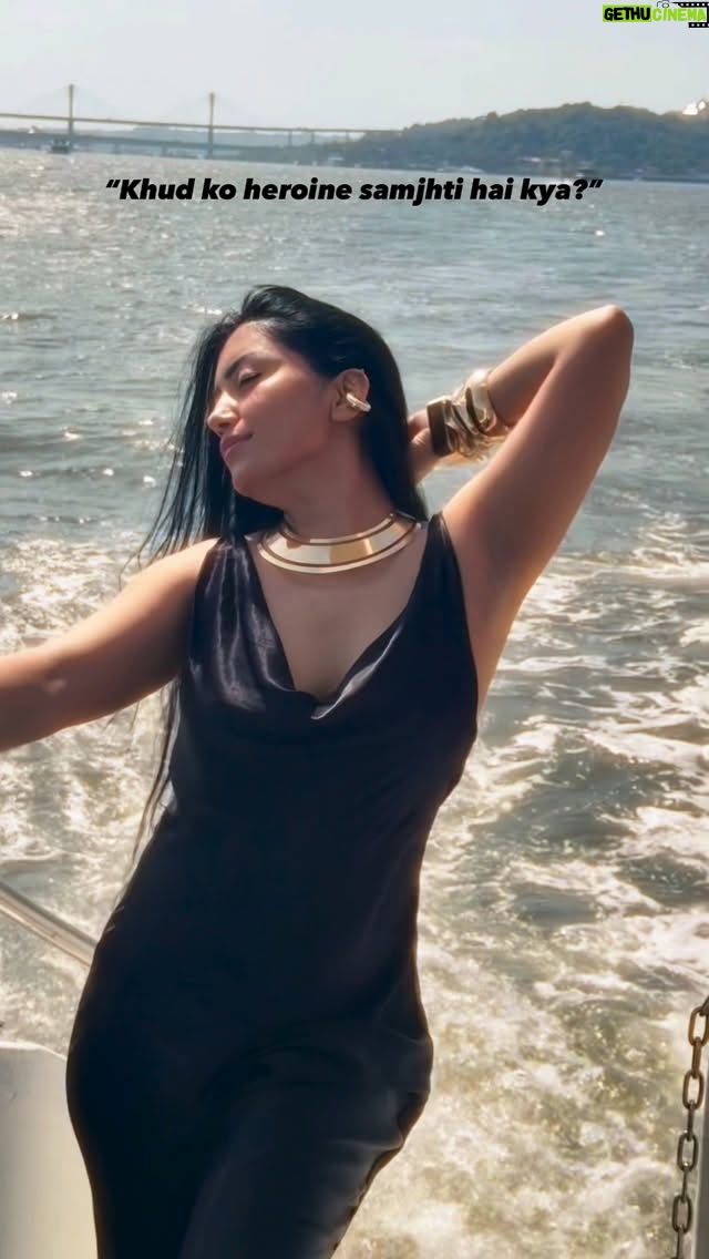 Kiara Fulra - 39.8K Likes - Koi villain ho toh rishte k liye sampark kre 😈