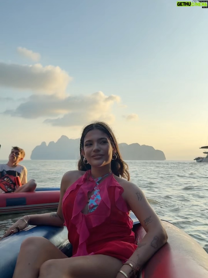 Kiara Laos - 17K Likes - Island hopping 🌸🇹🇭

Slide 6, se me nota el miedo? Jajaja

(p.s Instagram porque no dejas subir más de 20 fotos, se viene parte 2 de las que no cupieron✨)