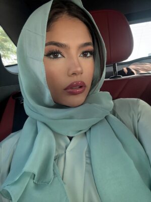Kiara Laos Instagram - marhaba 𓂃 ོ☼𓂃