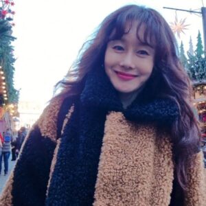 Actress Kim Ji-soo HD Photos and Wallpapers December 2025
